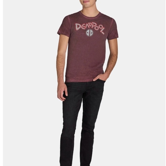 Deadpool & Wolverine Men’s & Big Men's Mineral Wash Graphic Tee - Picture 4 of 6